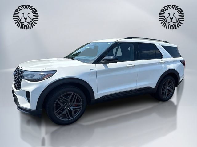New 2026 Ford Explorer ST-Line w/ ST-Line Street Pack AWD/4WD image 1