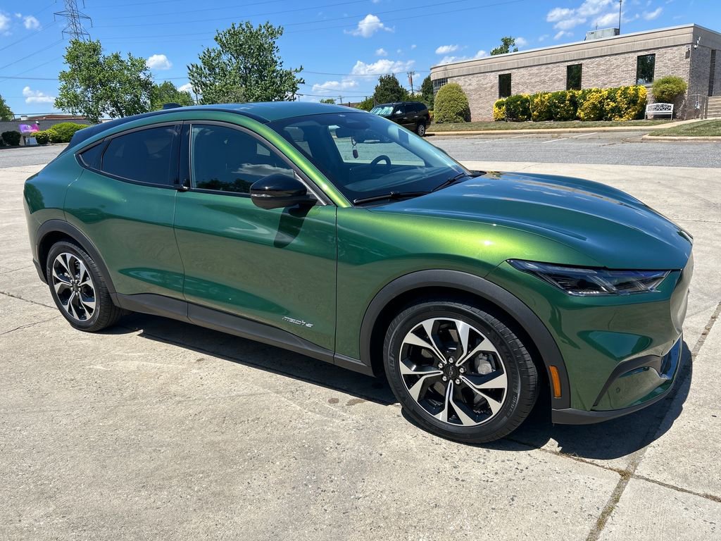 Used 2025 Ford Mustang Mach-E Select w/ Comfort Package Lite RWD image 9