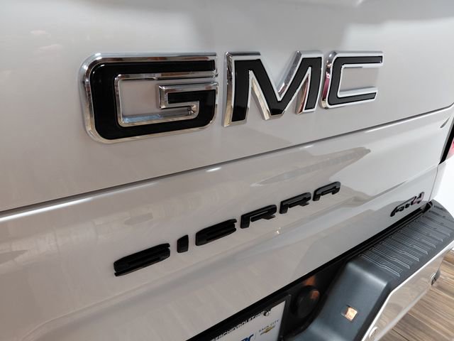 Used 2022 GMC Sierra 1500 AT4 w/ AT4 Premium Package AWD/4WD image 20