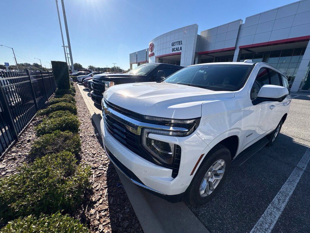 Used 2026 Chevrolet Tahoe LS AWD/4WD image 4
