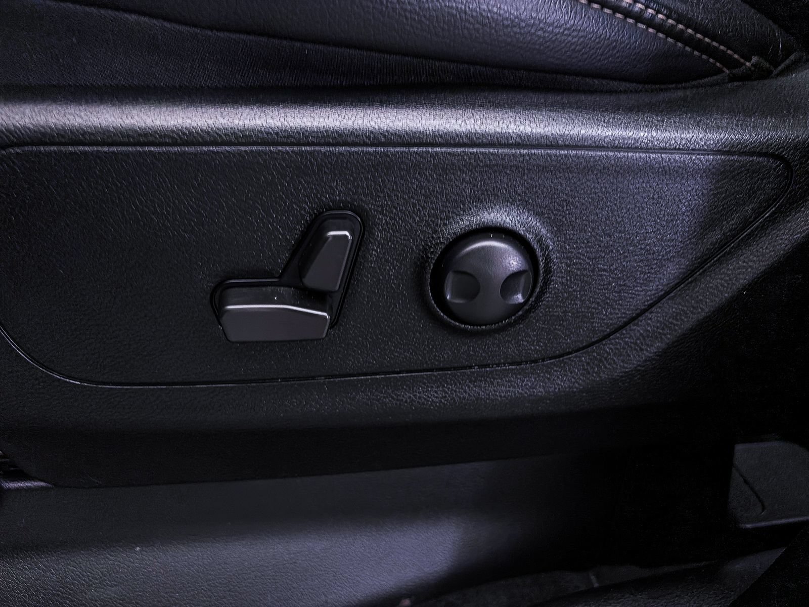 Used 2022 RAM 1500 Rebel w/ Rebel Level 2 Equipment Group AWD/4WD image 24
