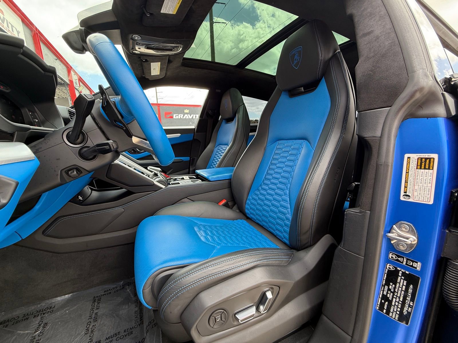 Used 2020 Lamborghini Urus image 17