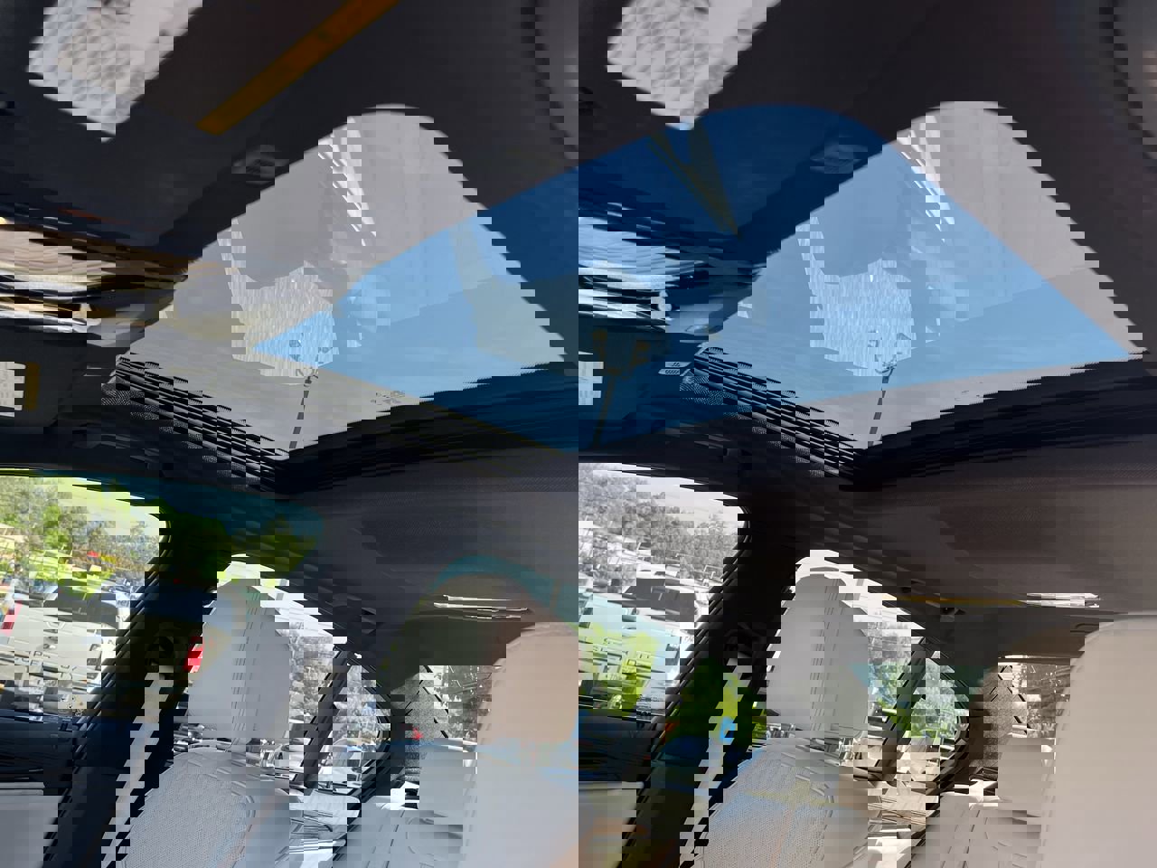 Used 2019 BMW M550i xDrive w/ Premium Package image 30