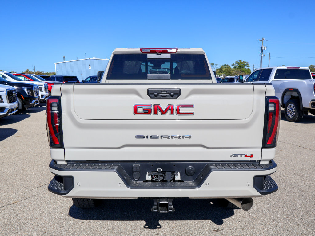 New 2026 GMC Sierra 2500 AT4 w/ AT4 Premium Plus Package AWD/4WD image 4