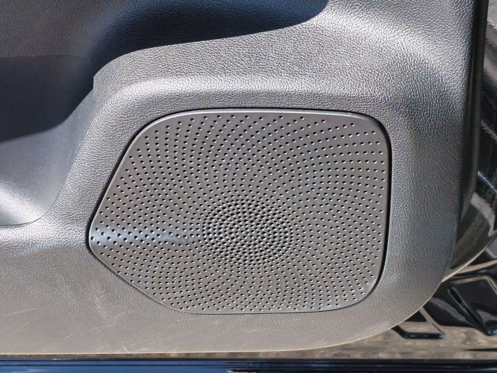 Certified 2023 Lincoln Corsair FWD w/ Equipment Group 101A image 16