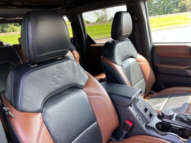Used 2022 Ford Bronco Outer Banks w/ Sasquatch Package AWD/4WD image 37