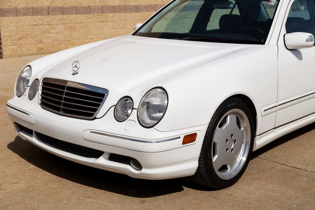 Used 2000 Mercedes-Benz E 55 AMG Sedan image 30