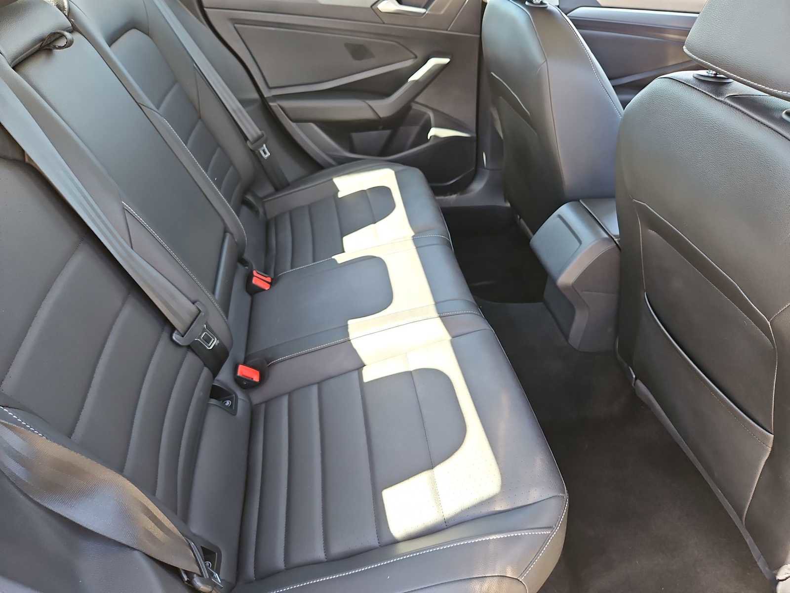 Used 2021 Volkswagen Jetta SE image 21