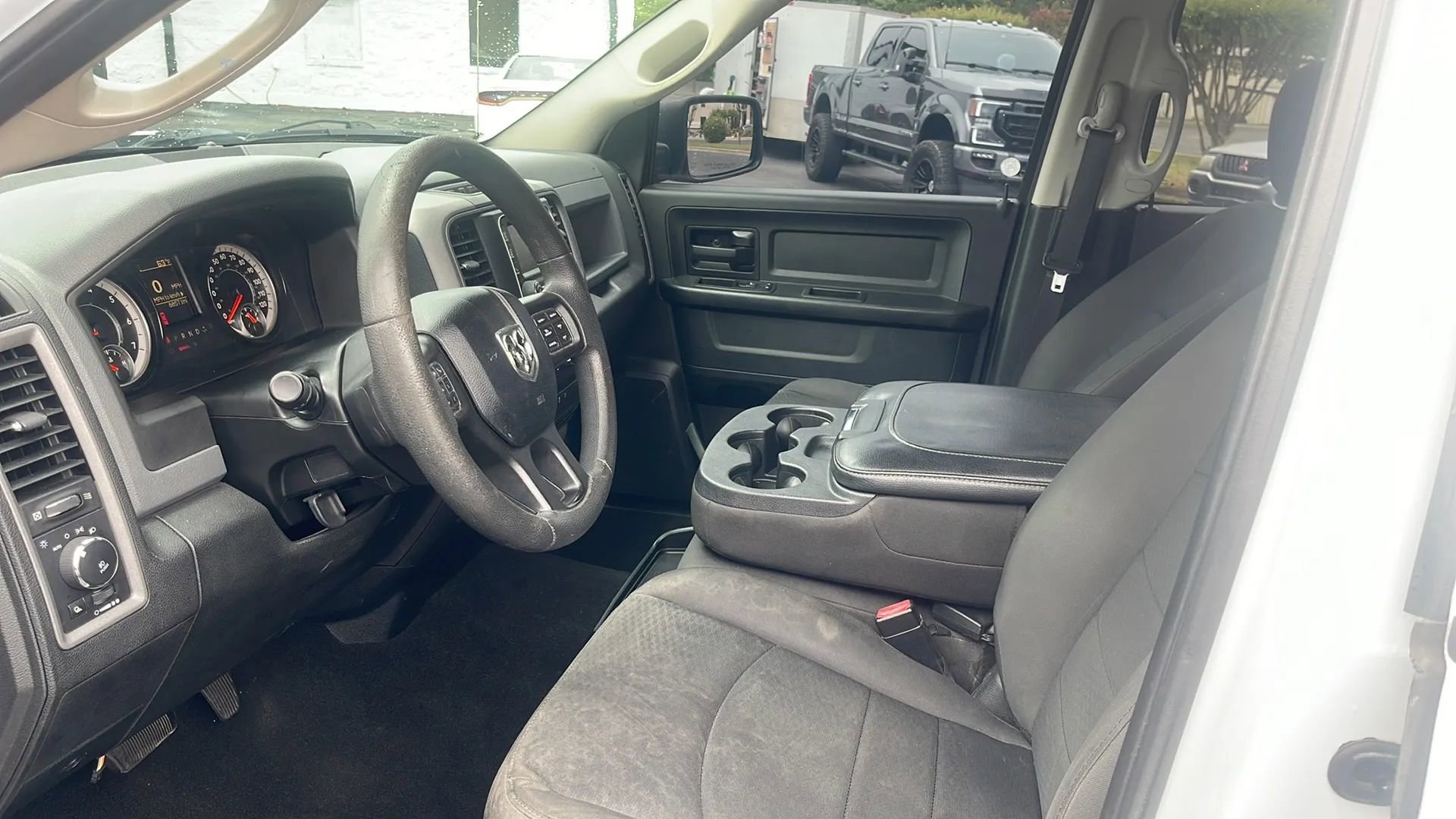 Used 2018 RAM 1500 Express w/ Express Value Package RWD image 18