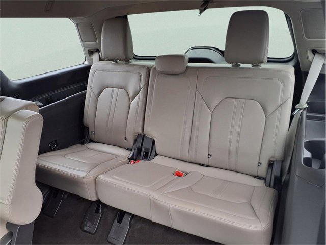 Used 2021 Ford Expedition Limited image 14