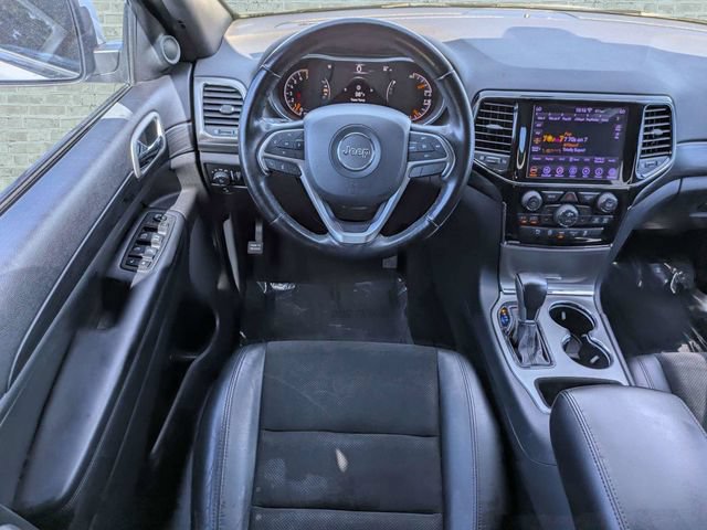 Used 2020 Jeep Grand Cherokee Altitude RWD image 16