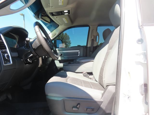 Used 2016 RAM 3500 SLT AWD/4WD image 15