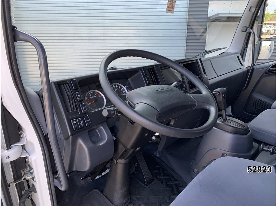 Used 2024 Chevrolet Low Cab Forward 6500XD RWD image 29