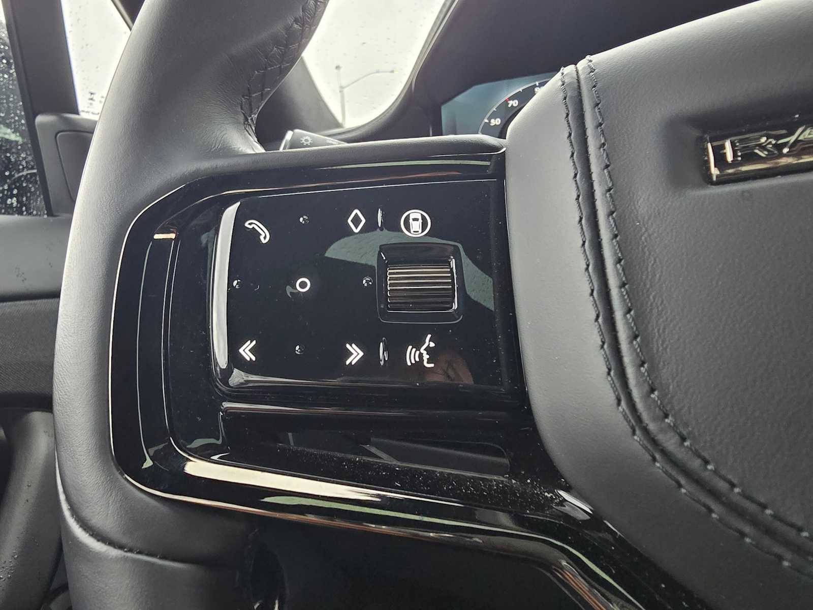 Used 2024 Land Rover Range Rover Sport image 33