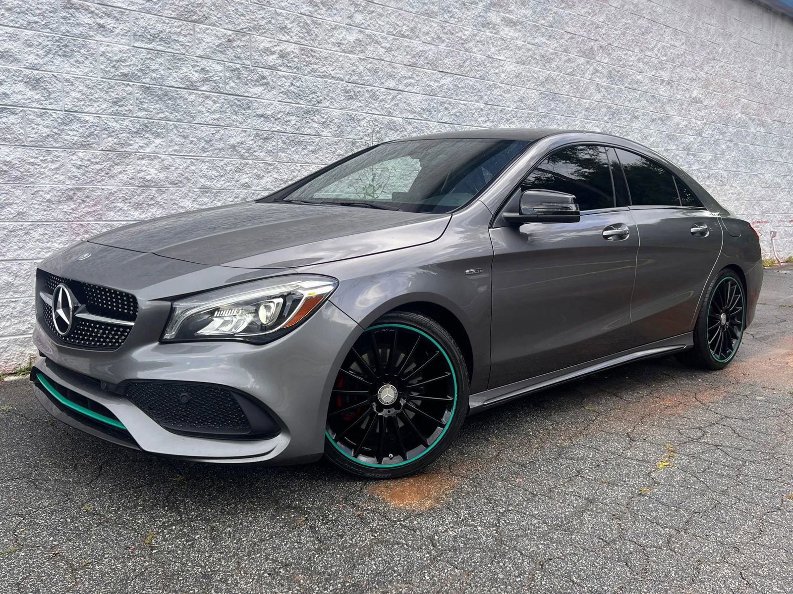 Used 2017 Mercedes-Benz CLA 250 4MATIC image 2
