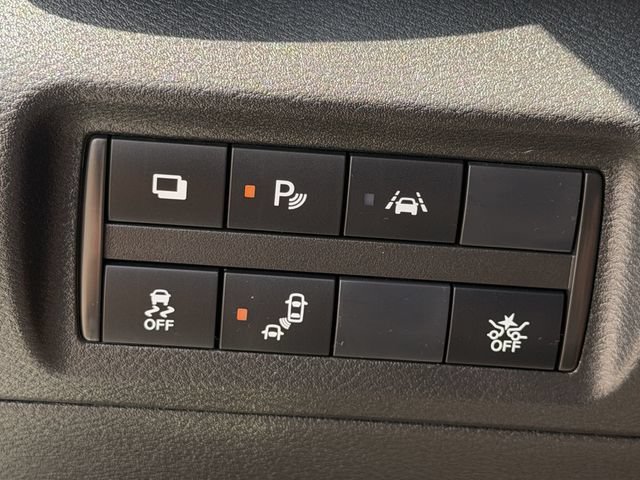 Used 2024 Nissan Kicks S FWD image 19