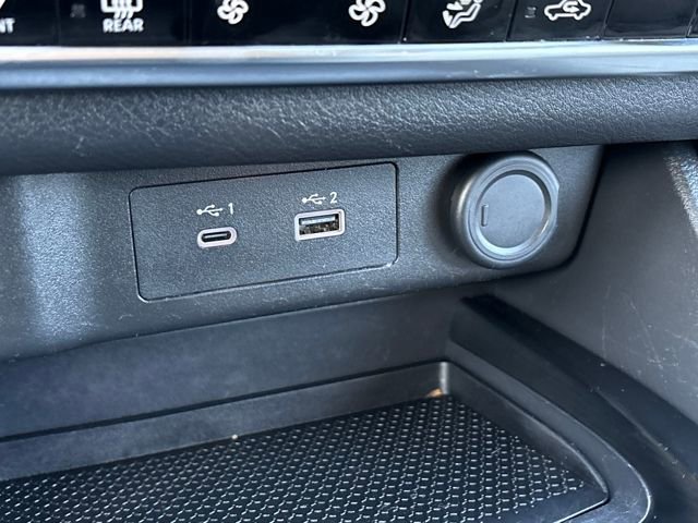 Certified 2022 Nissan Rogue SV image 16