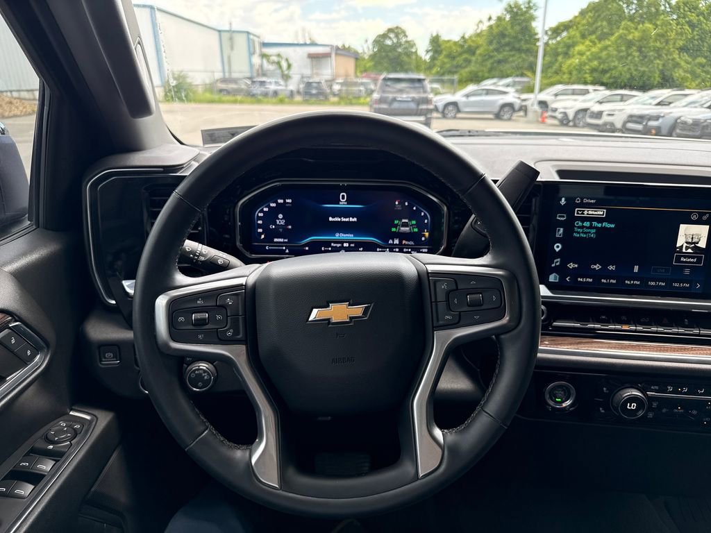 Used 2024 Chevrolet Silverado 1500 LT AWD/4WD image 53
