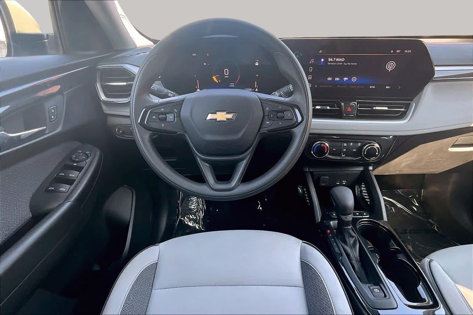 Used 2026 Chevrolet TrailBlazer LT FWD image 6