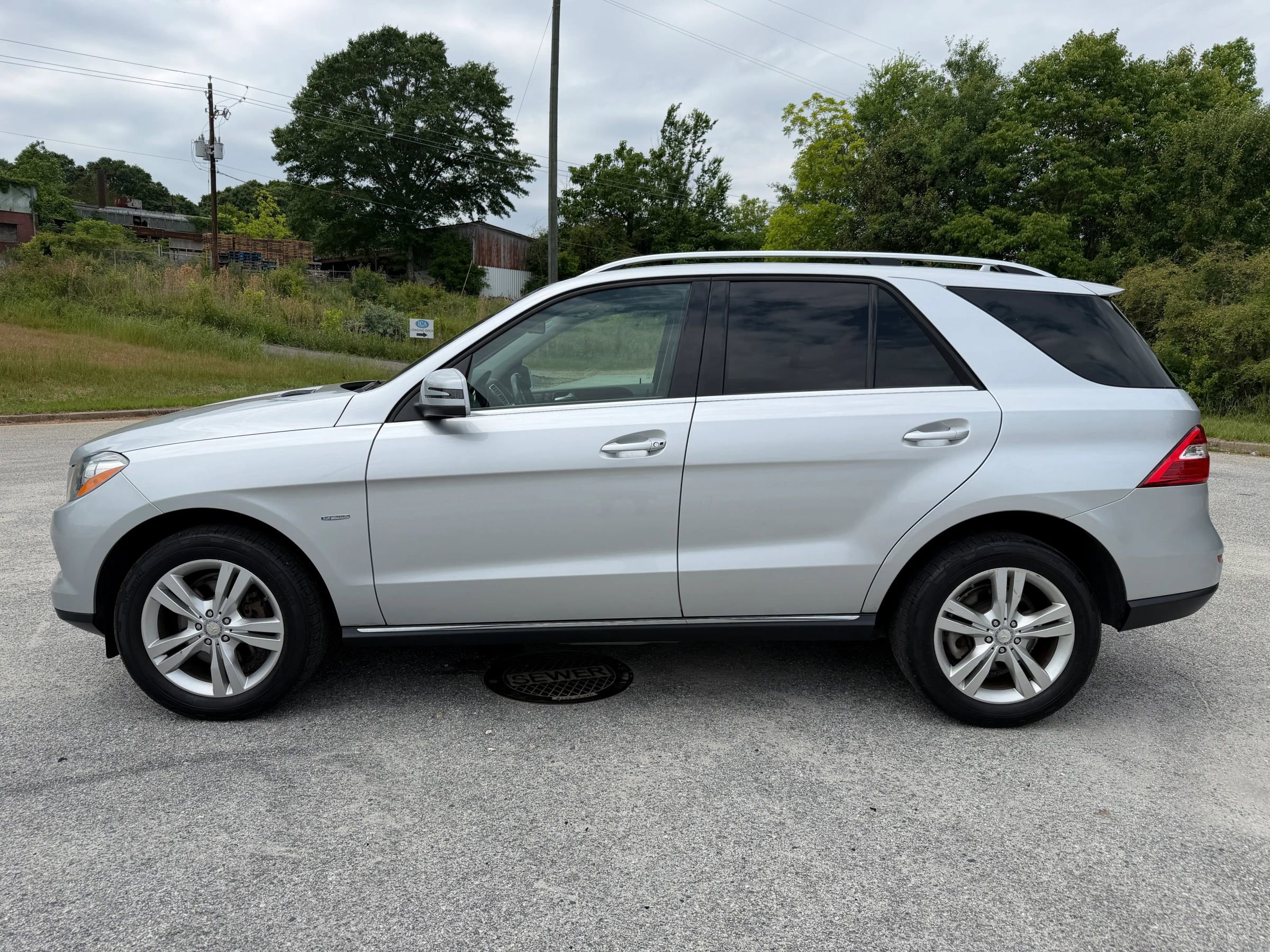 Used 2012 Mercedes-Benz ML 350 4MATIC image 2