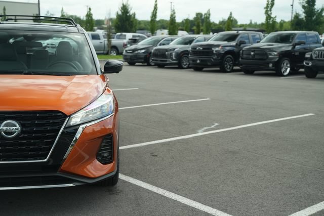 Used 2021 Nissan Kicks SR w/ SR Premium Package FWD image 41