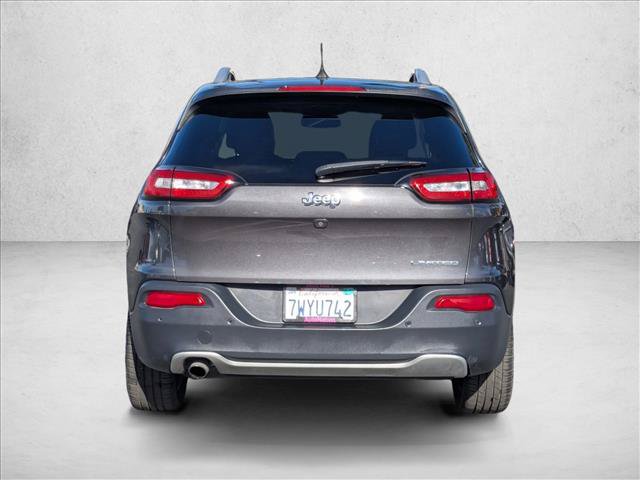 Used 2017 Jeep Cherokee Limited FWD image 7