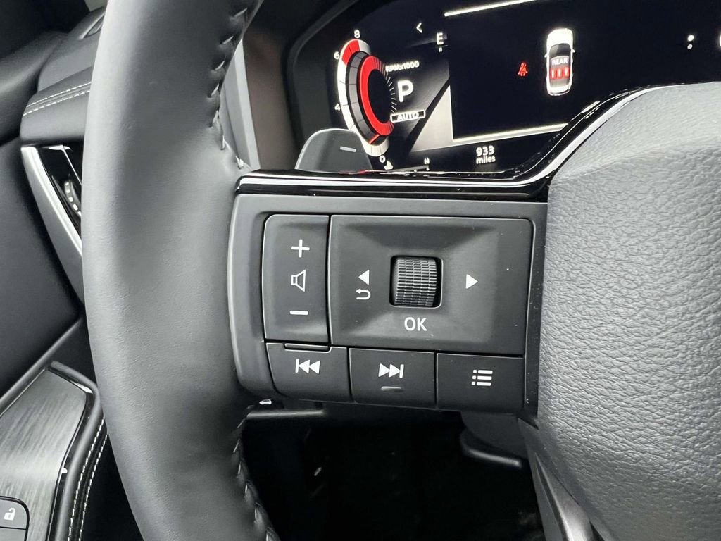 Used 2025 Nissan Rogue SL w/ SL Premium Package image 22