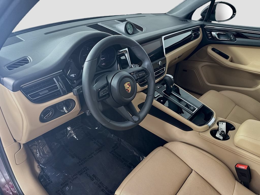 New 2026 Porsche Macan AWD/4WD image 4