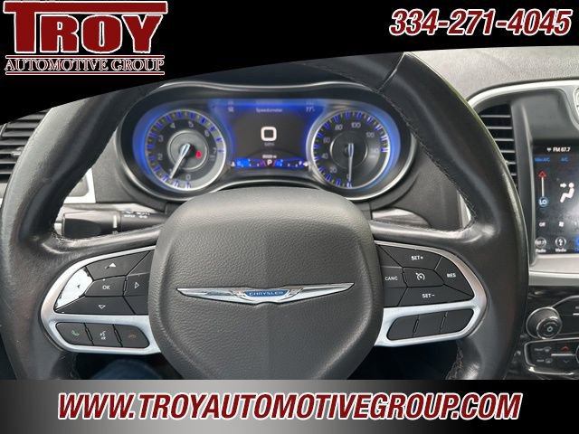 Used 2019 Chrysler 300 Touring w/ Sport Appearance Package image 21
