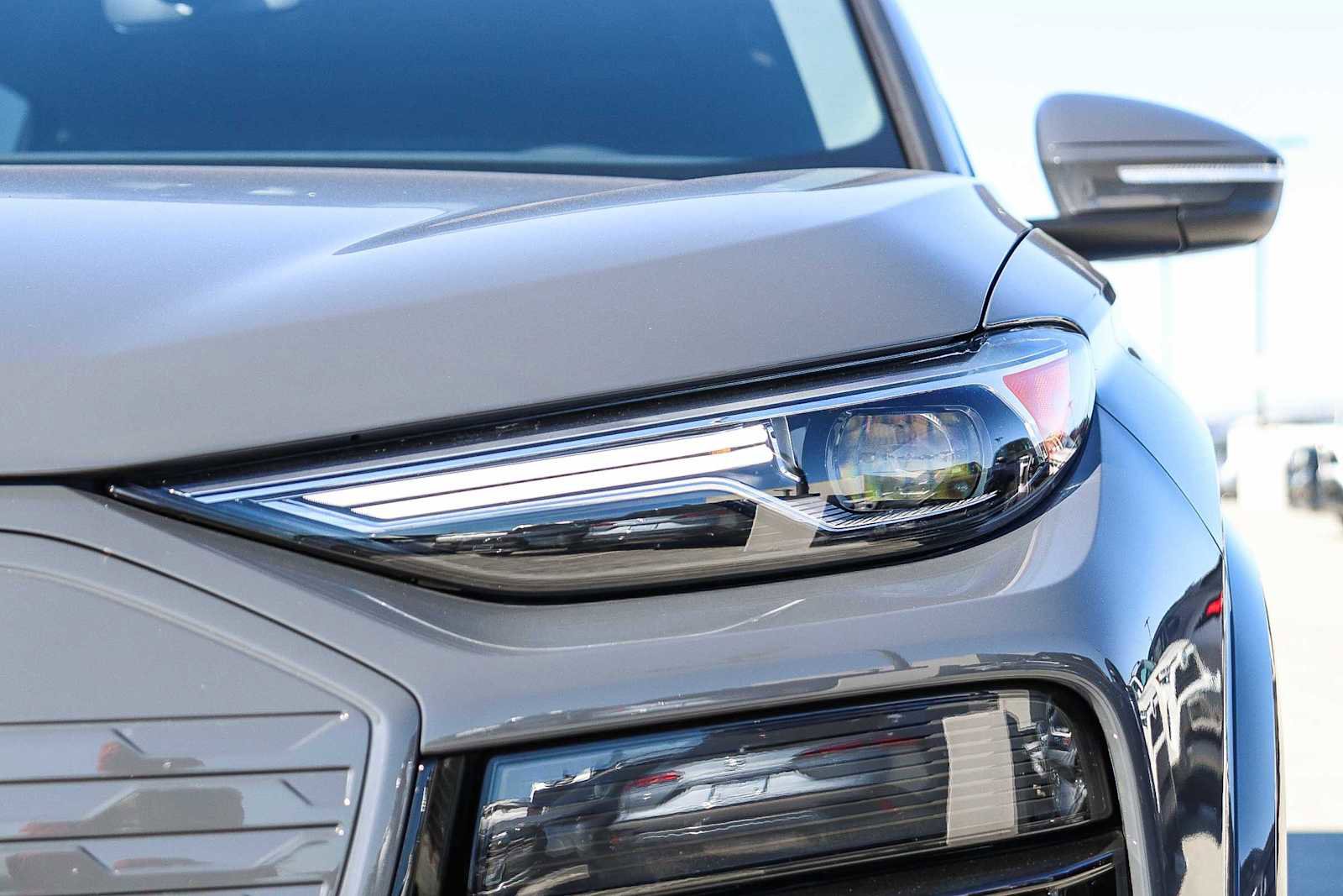 Used 2025 Audi Q6 e-tron Premium w/ Convenience Package image 7