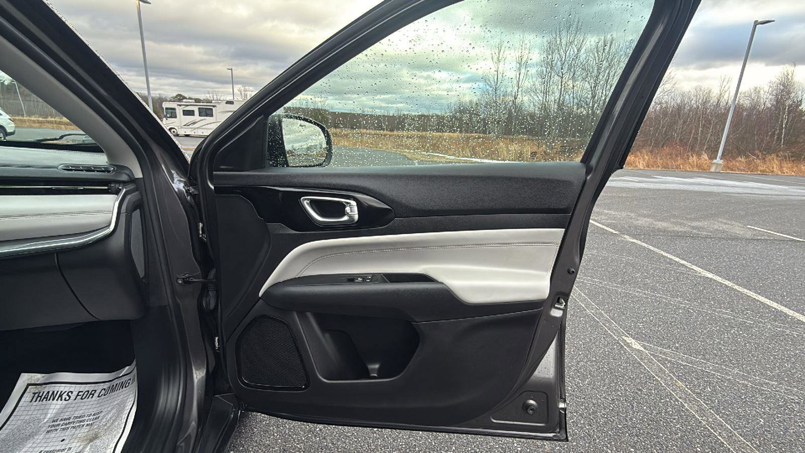 Used 2022 Jeep Compass Limited image 16