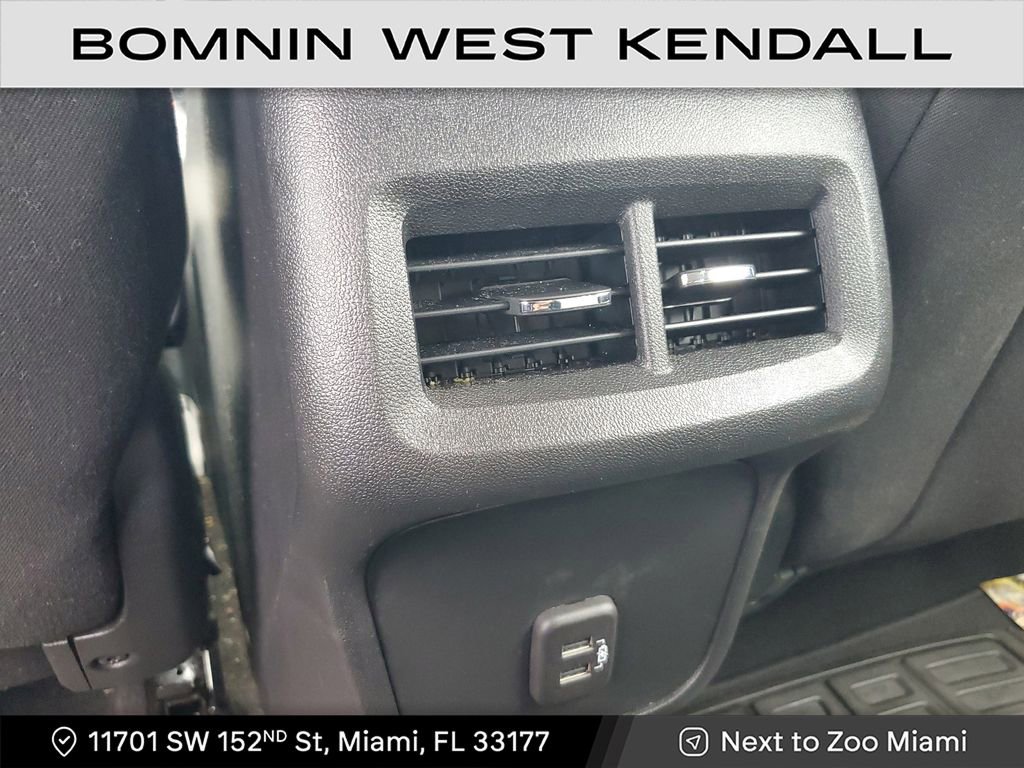 Used 2023 Chevrolet Equinox LS image 16