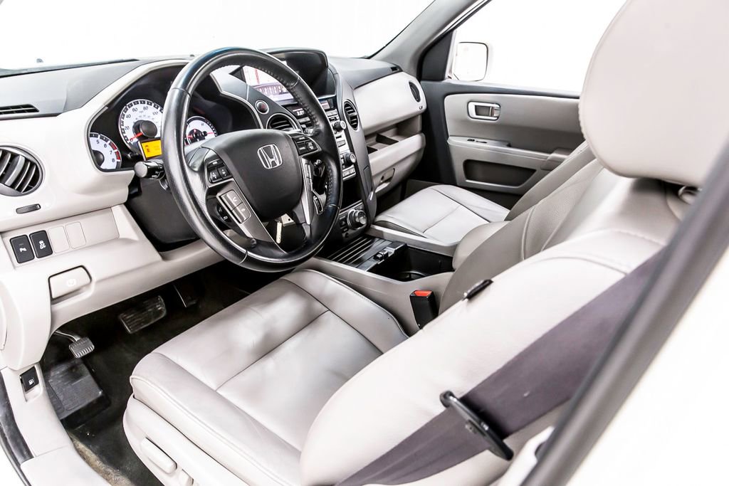 Used 2014 Honda Pilot Touring image 25