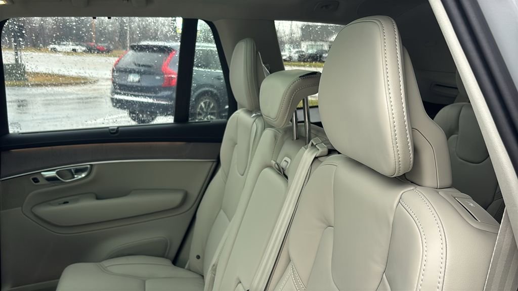 New 2026 Volvo XC90 B6 Ultra image 29