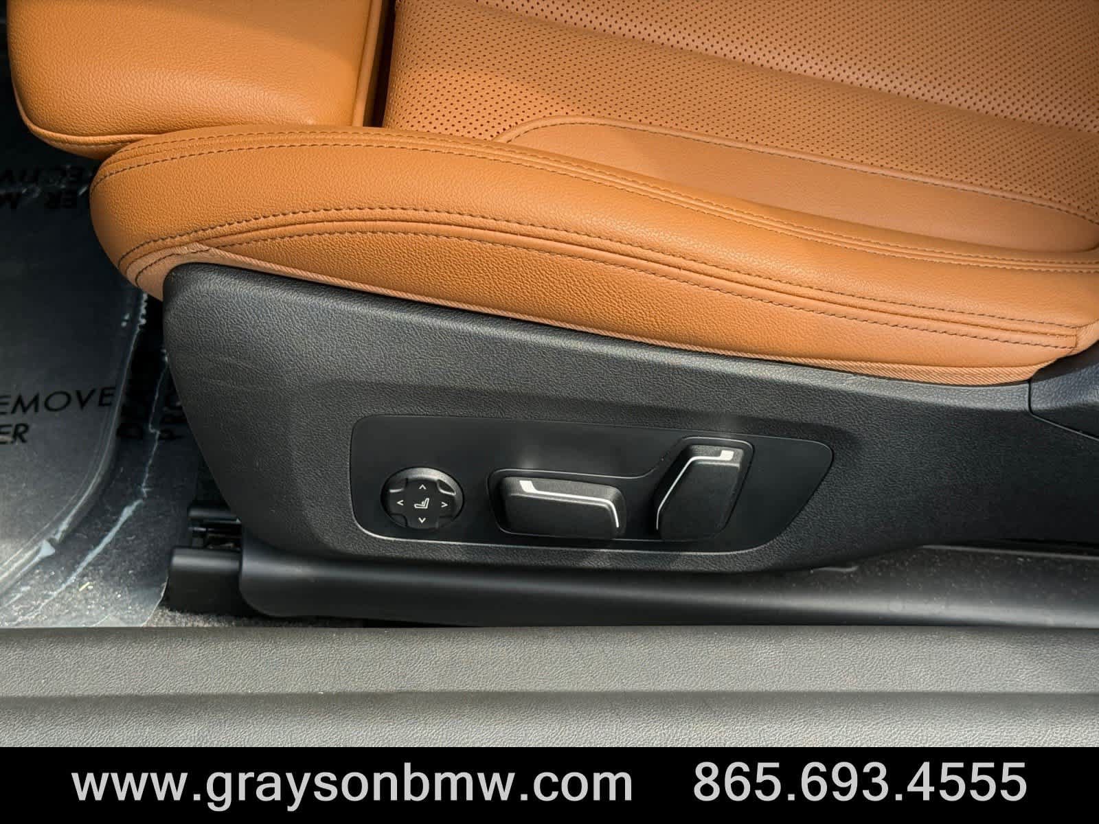 Used 2026 BMW M240i Coupe RWD image 12
