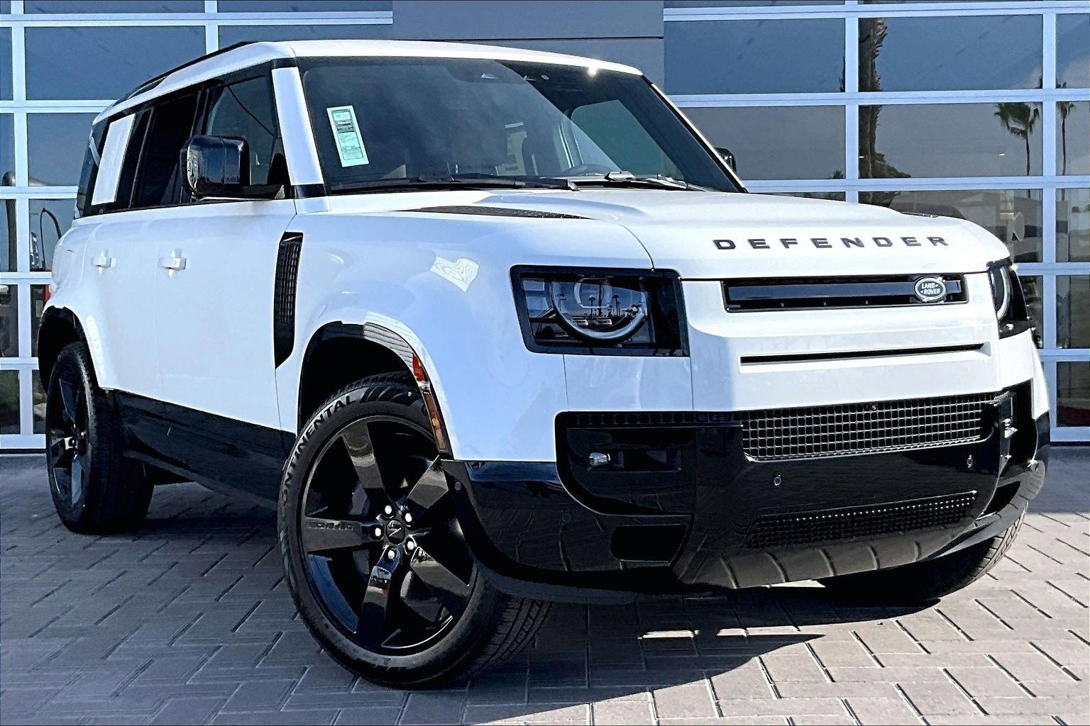 New 2026 Land Rover Defender 110 X-Dynamic SE image 2