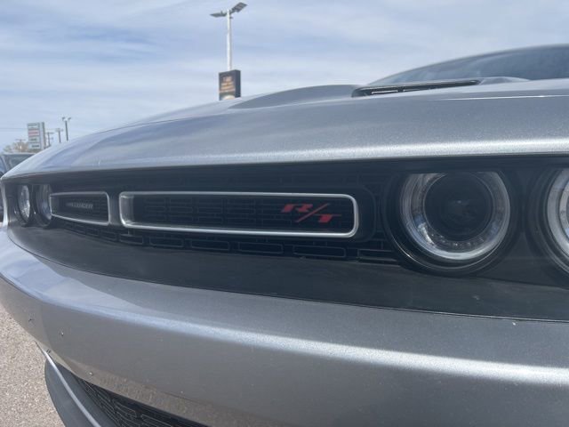 Used 2017 Dodge Challenger R/T image 23