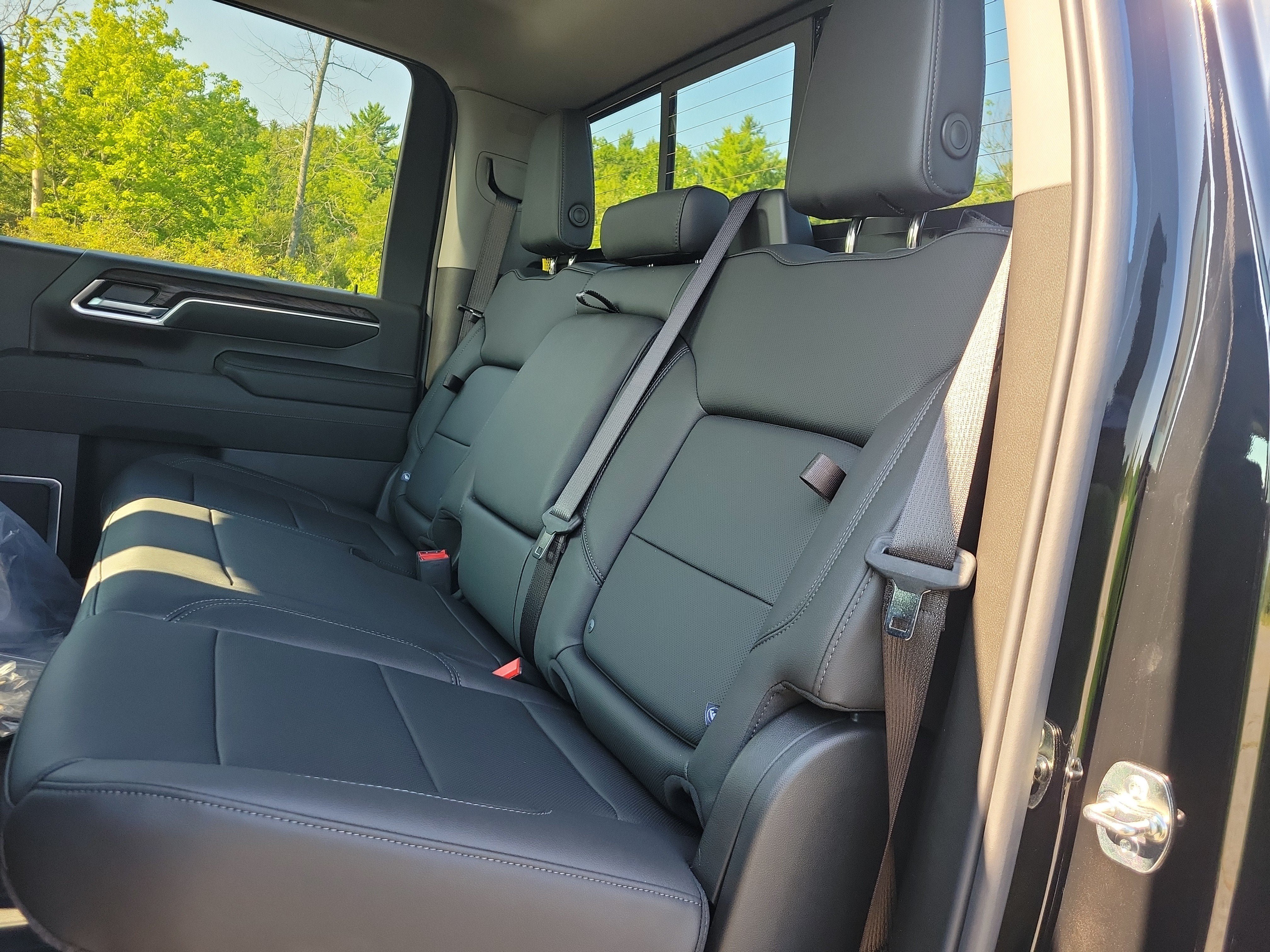 New 2026 GMC Sierra 3500 SLT w/ SLT Premium Package AWD/4WD image 28