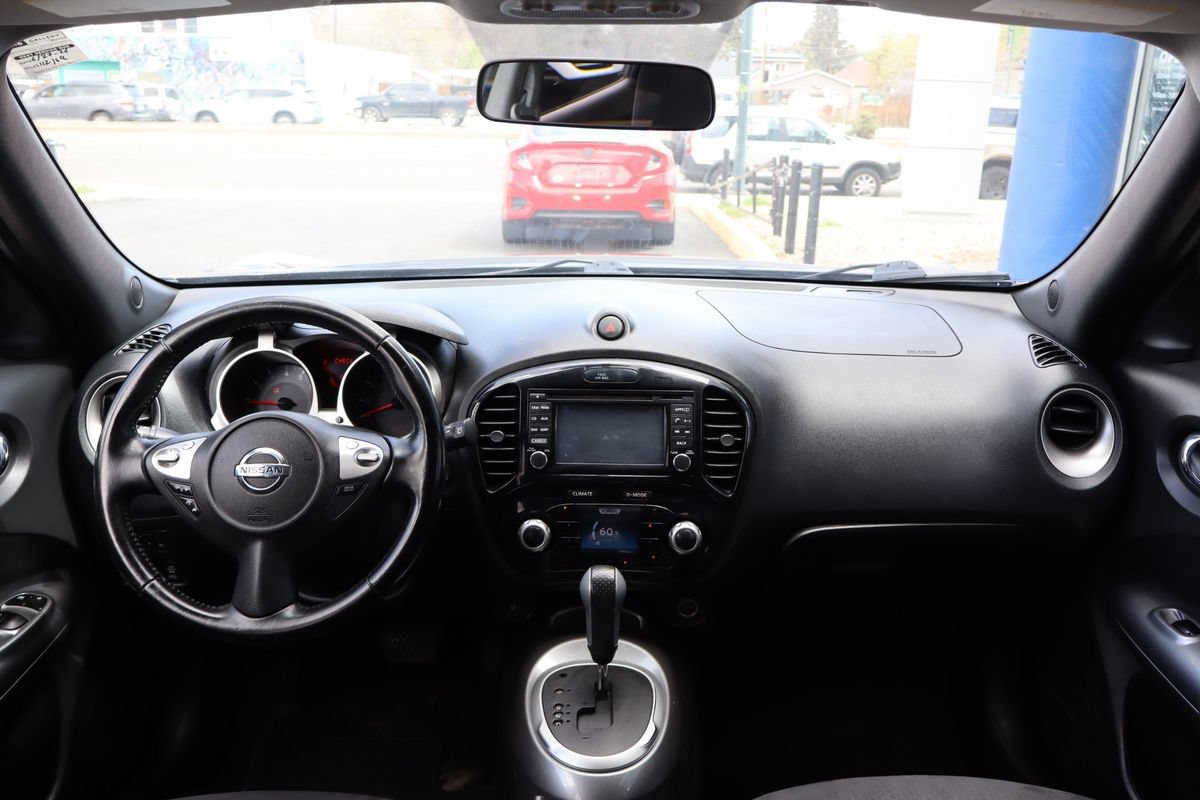 Used 2015 Nissan Juke SV w/ Technology Package AWD/4WD image 13