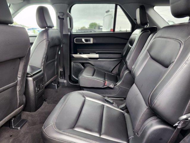 Certified 2023 Ford Explorer XLT w/ Equipment Group 202A AWD/4WD image 16