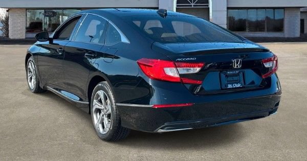 Used 2018 Honda Accord EX image 6