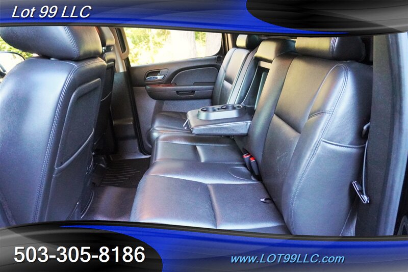Used 2012 Chevrolet Avalanche LTZ AWD/4WD image 16
