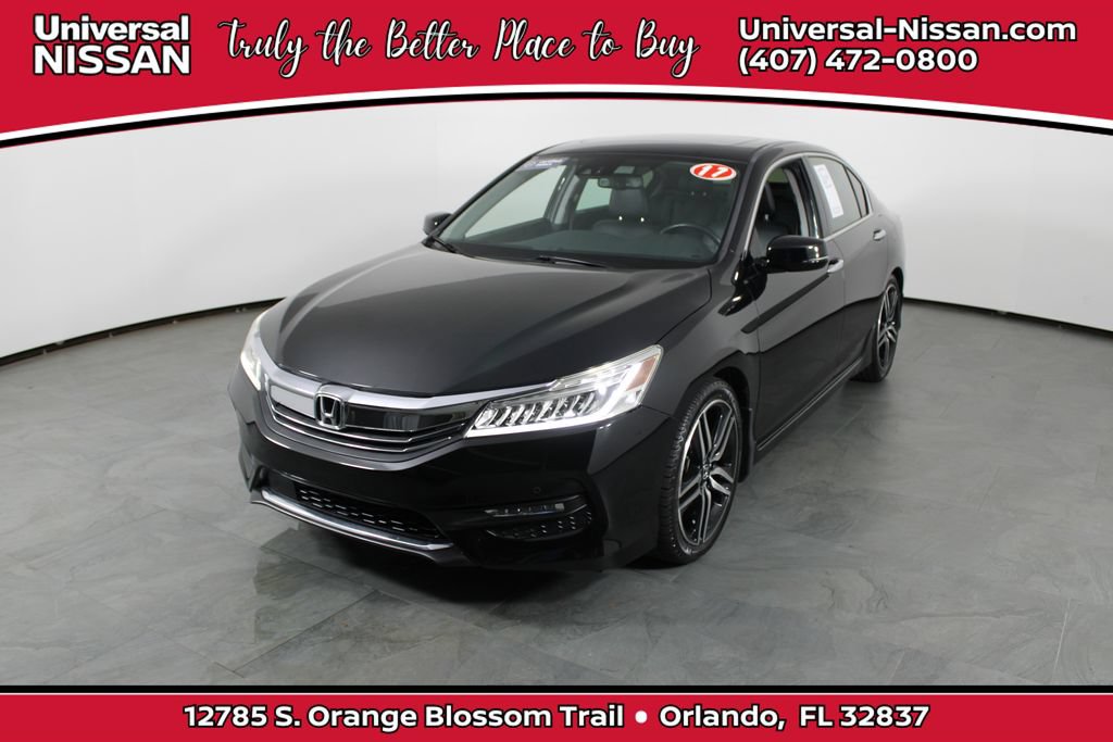 Used 2017 Honda Accord Touring image 1