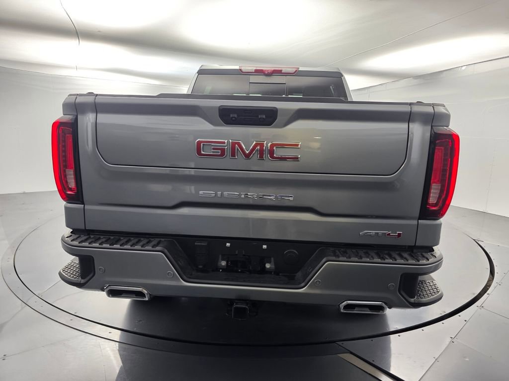 Used 2024 GMC Sierra 1500 AT4 w/ Technology Package image 5