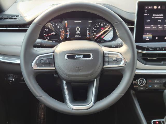 Used 2023 Jeep Compass Limited AWD/4WD image 28