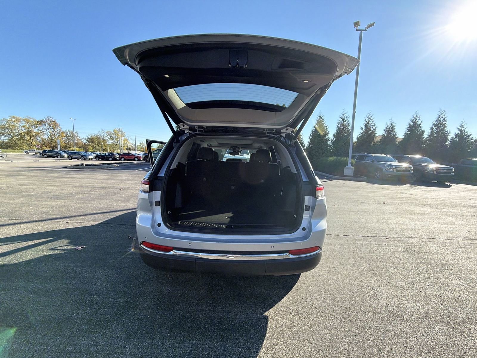 Used 2024 Jeep Grand Cherokee Limited 4xe image 25