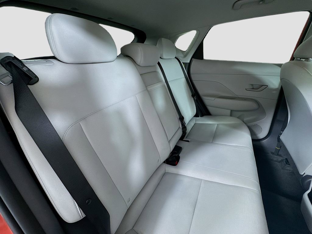 Used 2025 Hyundai Kona SEL image 28