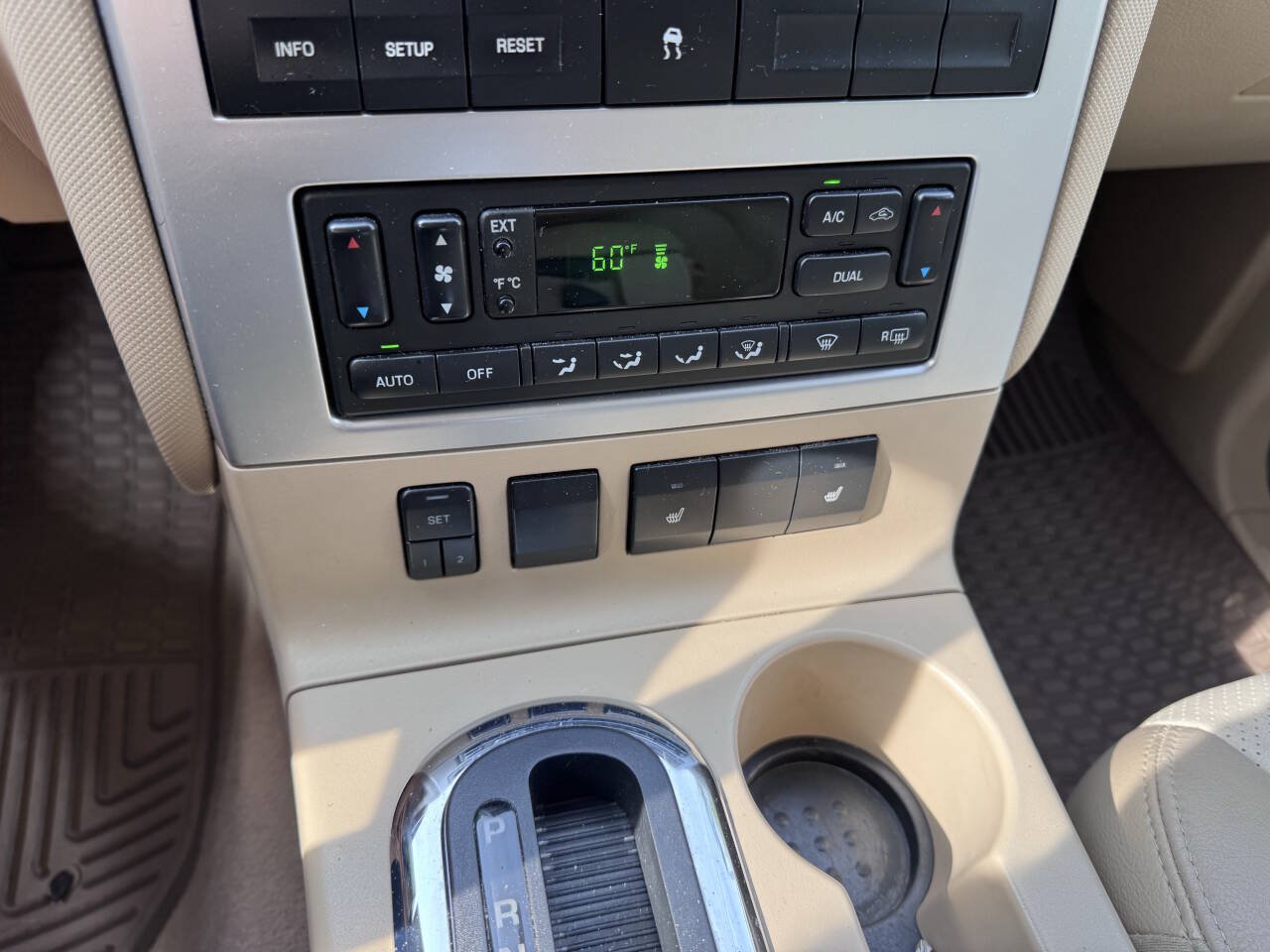Used 2006 Mercury Mountaineer Luxury AWD/4WD image 21