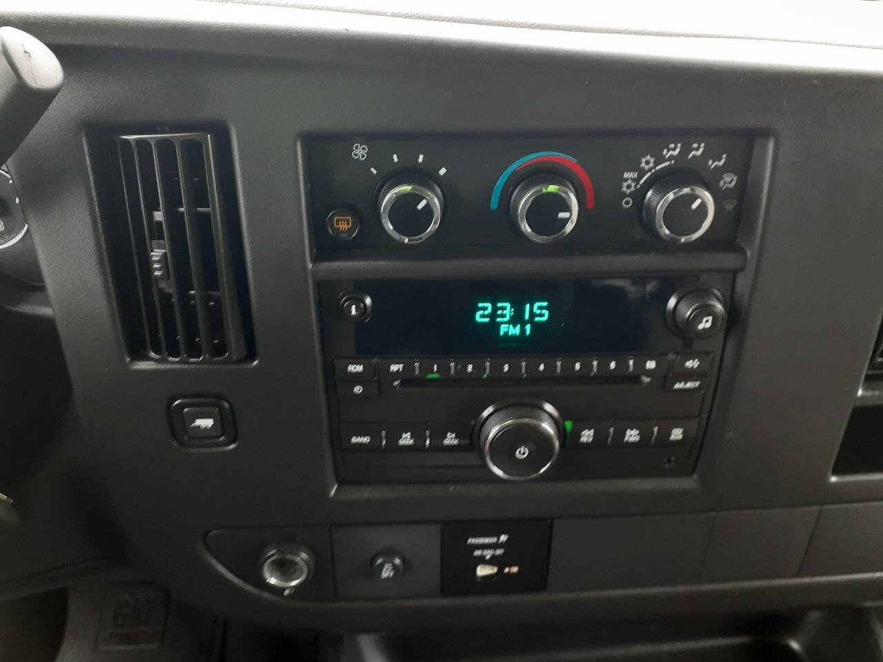 Used 2014 Chevrolet Express 3500 LT w/ LT Preferred Equipment Group image 12