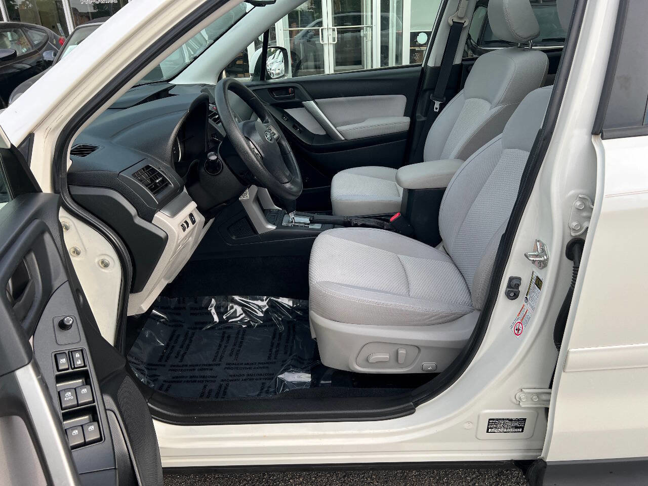 Used 2015 Subaru Forester 2.5i Premium w/ All-Weather Package AWD/4WD image 21